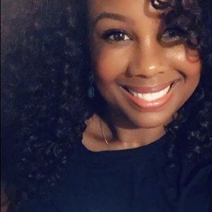 Meet your Posher, Melina